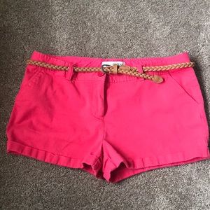 Ladies Guess Shorts with Belt